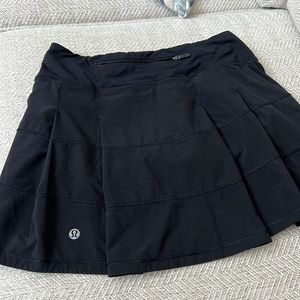 Lululemon Pace rival skirt. Size 2 long